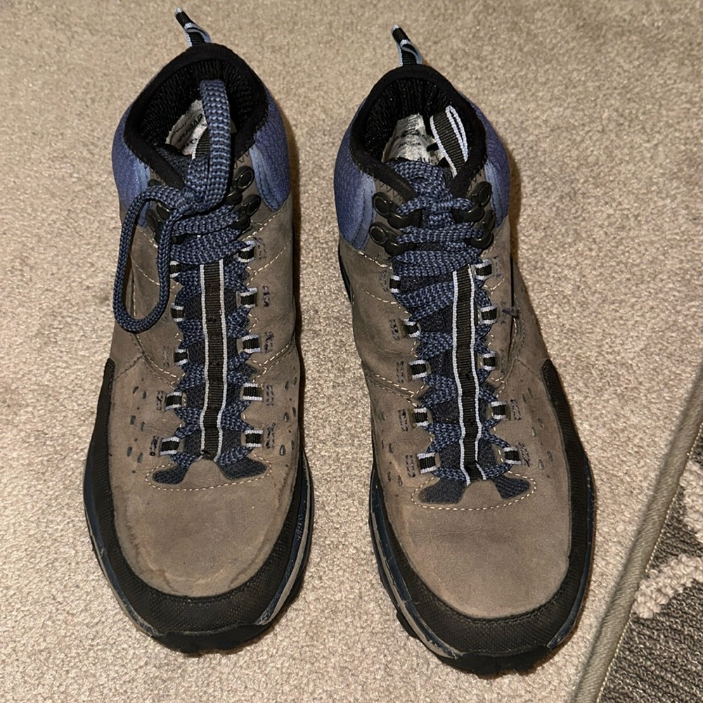 Hiking shoes